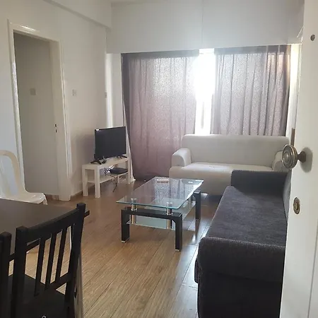 Apartment Smart In Mackenzie Beach Larnaka