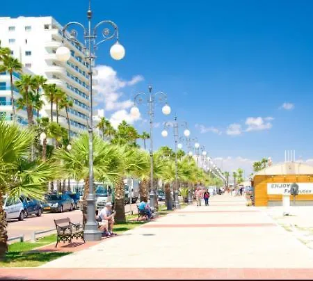 Smart In Mackenzie Beach Appartement